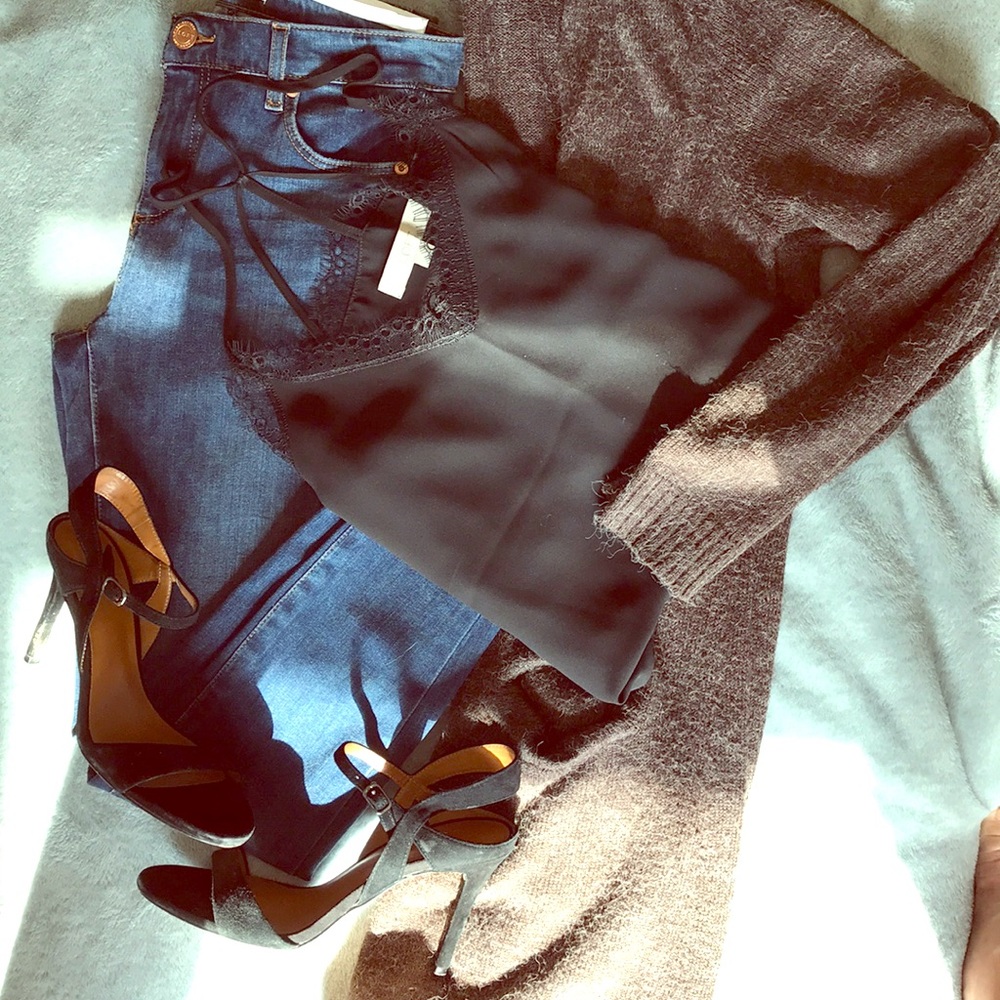 LOFT Lacey Black Tank